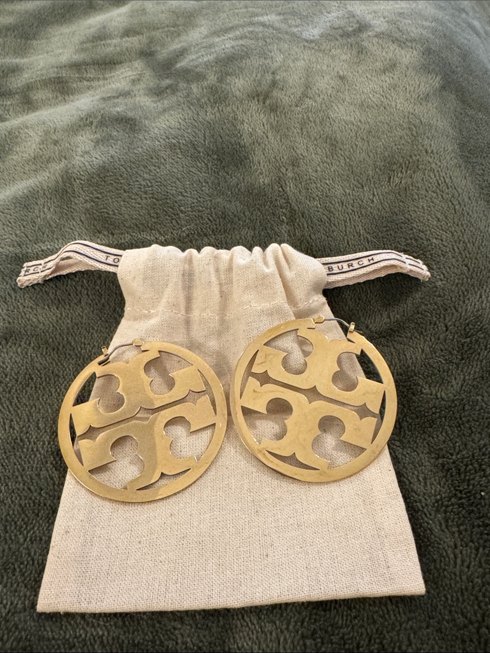 Tory Burch Brushed Gold Cutout Round Logo Earrings